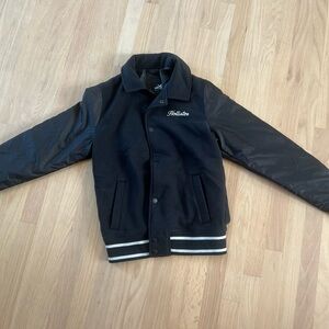 Hollister Kids Black and Gray Puffer Jacket